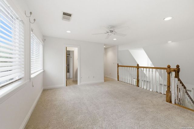 9450 CINCHONA TRL, San Antonio, TX 78266
