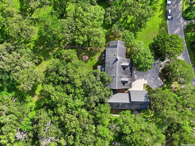 9450 CINCHONA TRL, San Antonio, TX 78266
