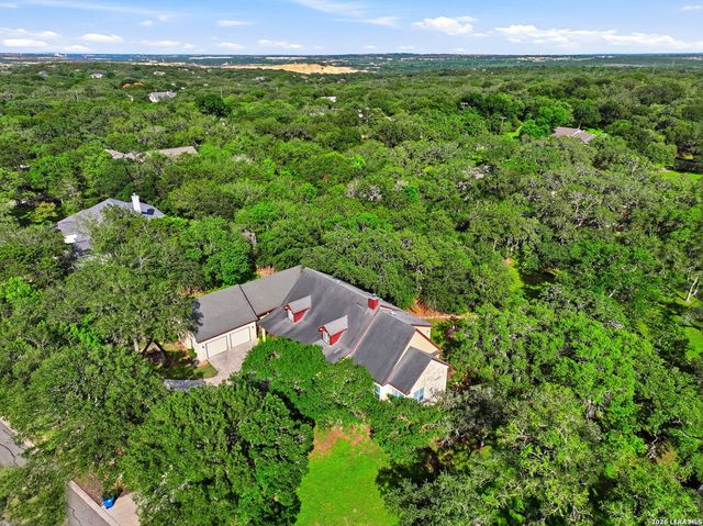 9450 CINCHONA TRL, San Antonio, TX 78266