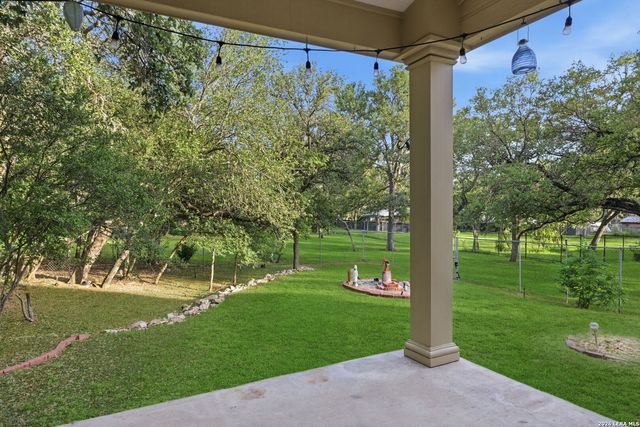 9450 CINCHONA TRL, San Antonio, TX 78266