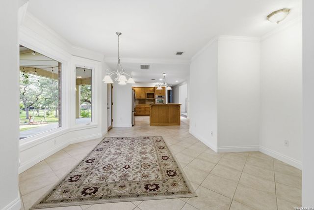 9450 CINCHONA TRL, San Antonio, TX 78266
