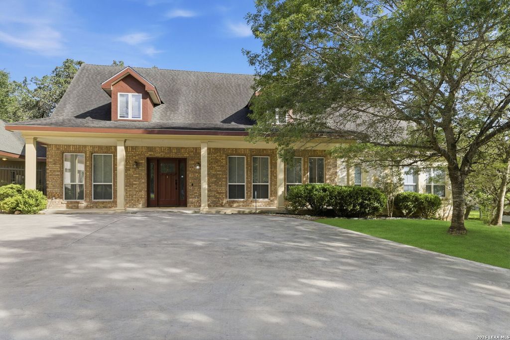9450 CINCHONA TRL, San Antonio, TX 78266