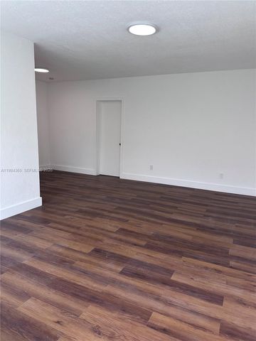 7725 Carlyle Ave 2, Miami Beach, FL 33141