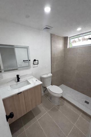 7725 Carlyle Ave 2, Miami Beach, FL 33141