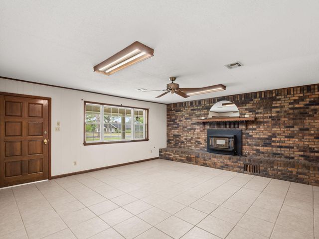 1960 Granberry Rd, Deridder, LA 70634
