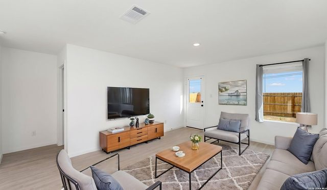 11625 Dog Rose, Converse, TX 78109