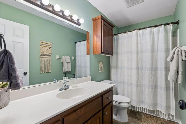 40248 Golden Way, North Branch, MN 55056