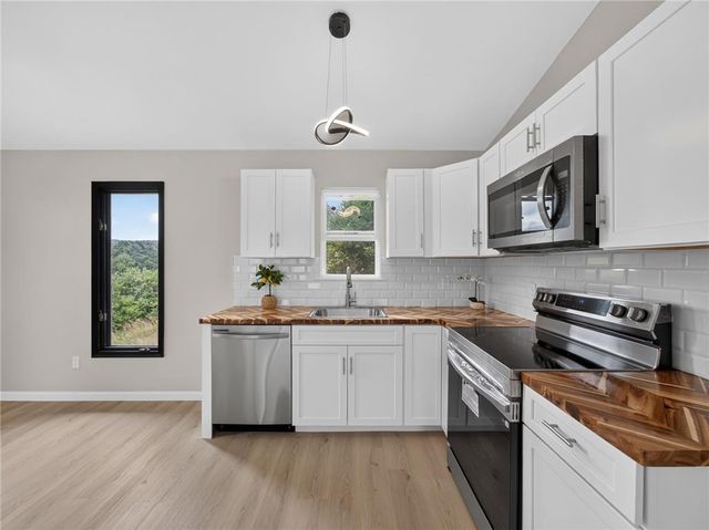 1234 South Lumber Street, Allentown City, PA 18103