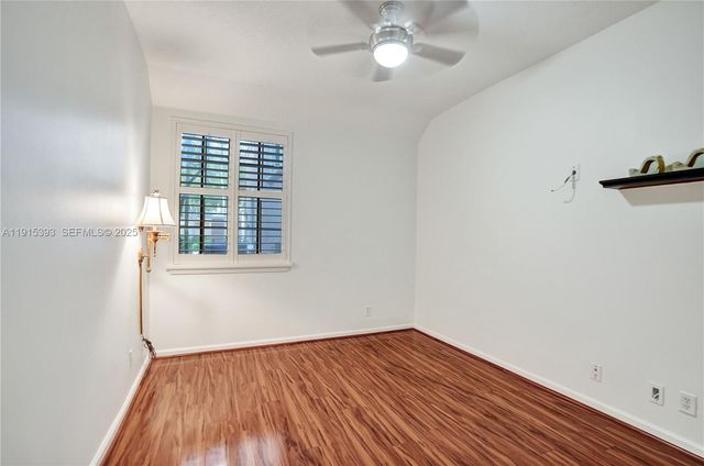 2757 Center Court Drive 1-20, Weston, FL 33332