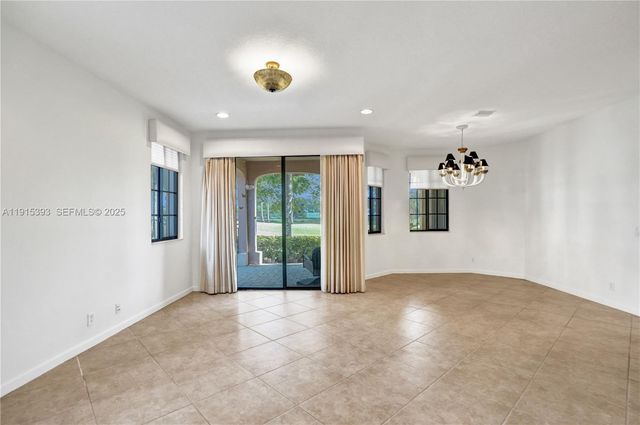 2757 Center Court Drive 1-20, Weston, FL 33332