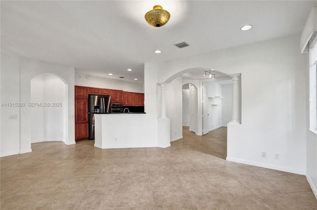 2757 Center Court Drive 1-20, Weston, FL 33332