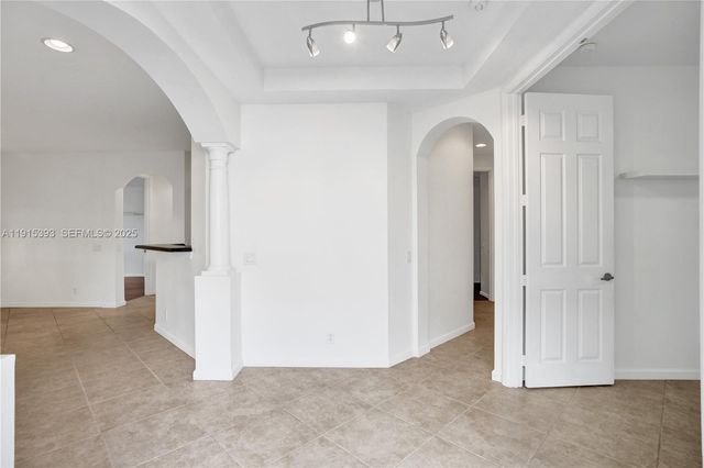 2757 Center Court Drive 1-20, Weston, FL 33332