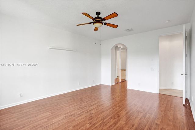 2757 Center Court Drive 1-20, Weston, FL 33332