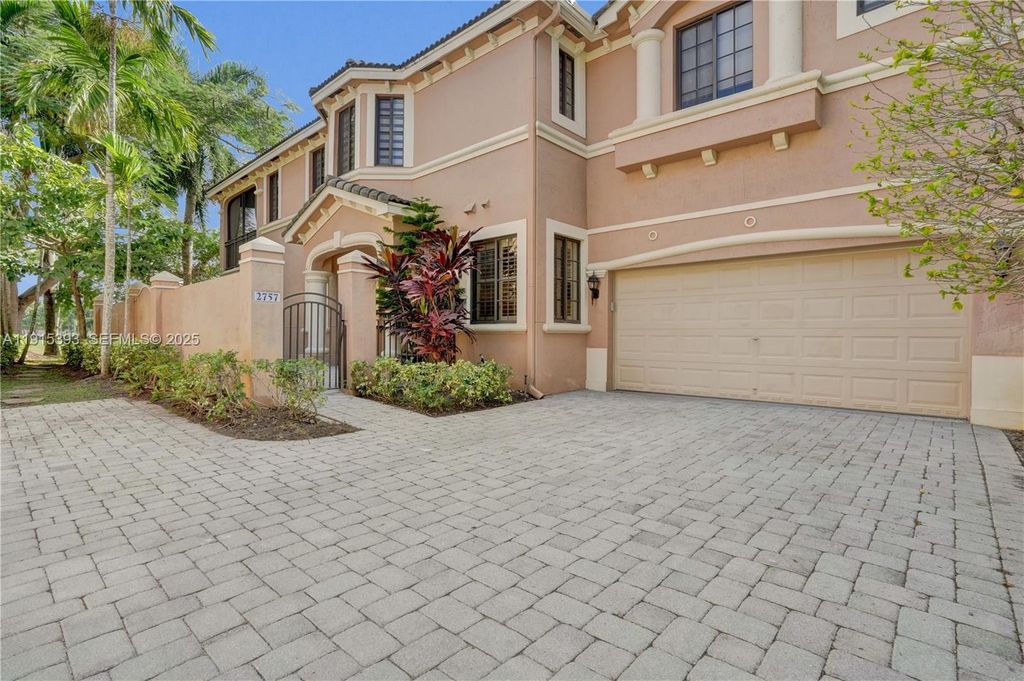2757 Center Court Drive 1-20, Weston, FL 33332