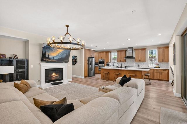 13572 Tierra Vista Circle, San Diego, CA 92130