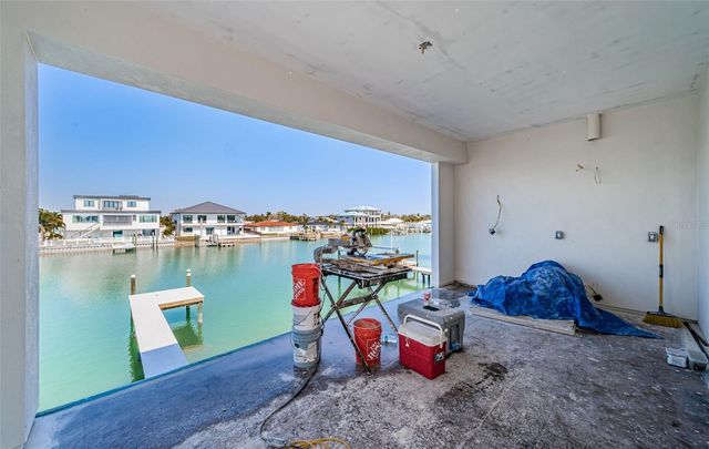 7981 2ND AVENUE S, St Petersburg, FL 33707