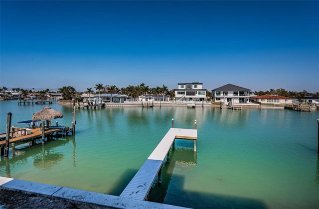 7981 2ND AVENUE S, St Petersburg, FL 33707