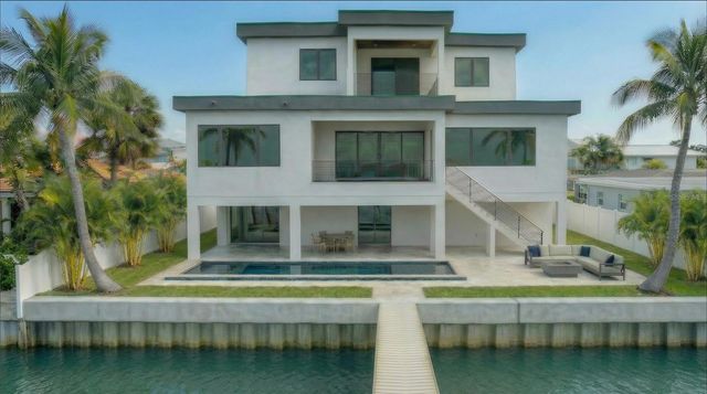 7981 2ND AVENUE S, St Petersburg, FL 33707