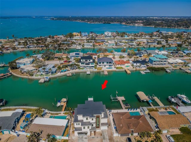 7981 2ND AVENUE S, St Petersburg, FL 33707