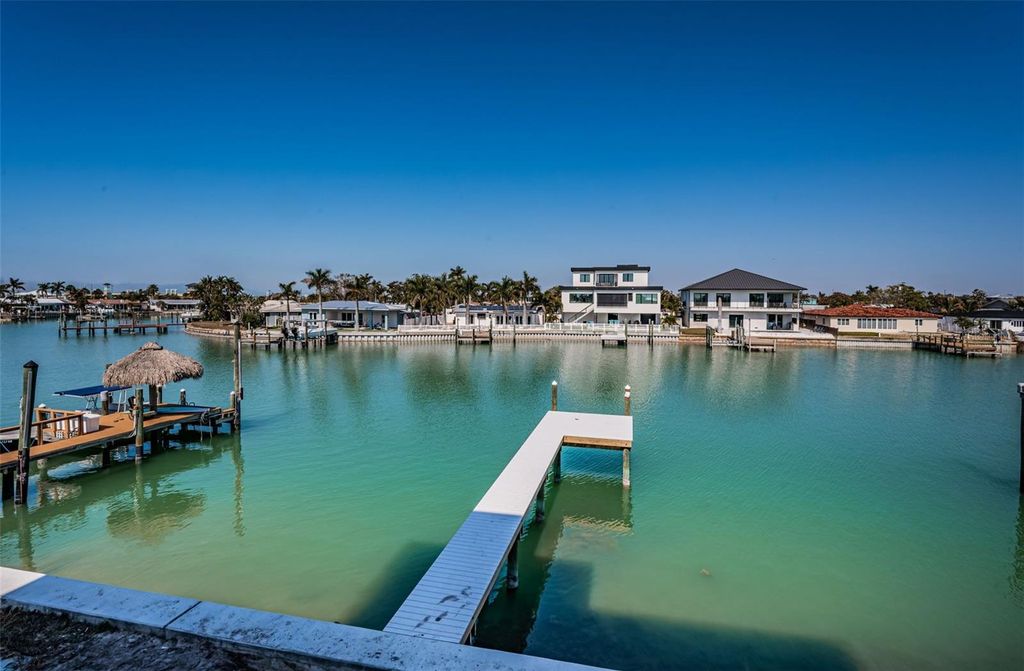 Image 12 of property listing at 7981 2ND AVENUE S, St Petersburg, FL 33707