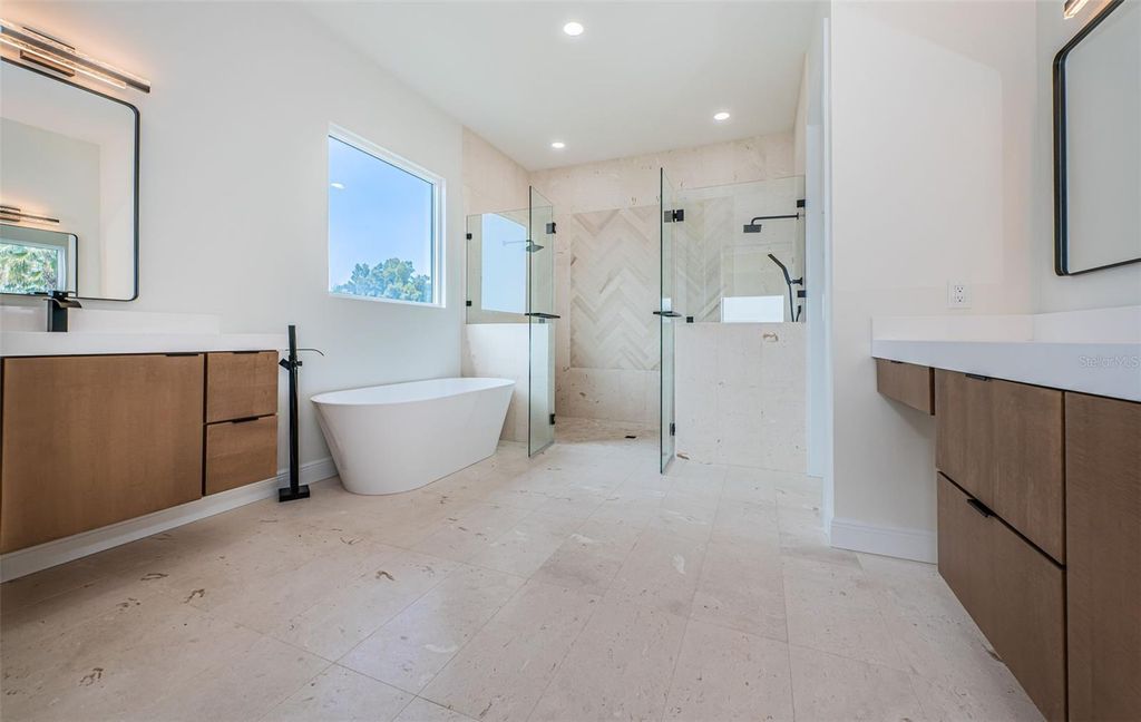 Image 16 of property listing at 7981 2ND AVENUE S, St Petersburg, FL 33707