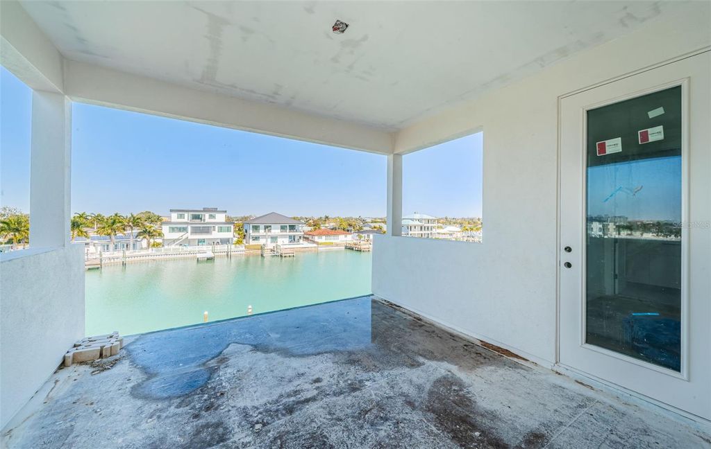 Image 28 of property listing at 7981 2ND AVENUE S, St Petersburg, FL 33707