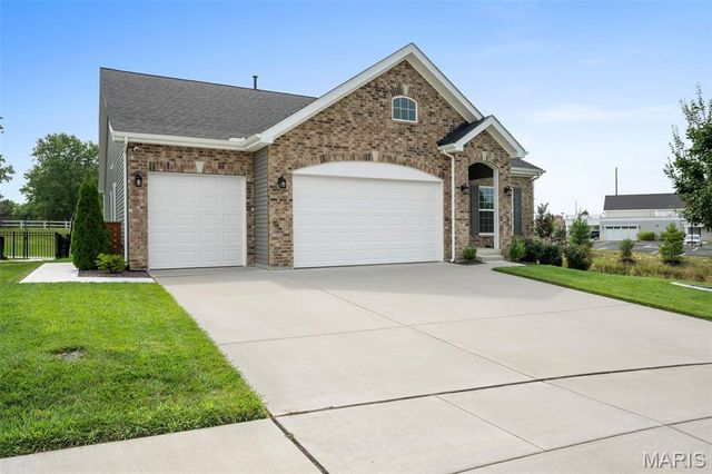 108 Prairie Wind Drive, Wentzville, MO 63385