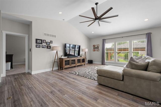 108 Prairie Wind Drive, Wentzville, MO 63385