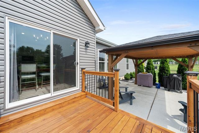 108 Prairie Wind Drive, Wentzville, MO 63385