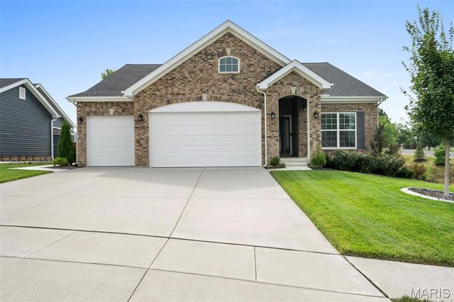 108 Prairie Wind Drive, Wentzville, MO 63385