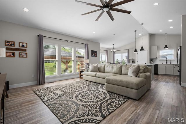 108 Prairie Wind Drive, Wentzville, MO 63385