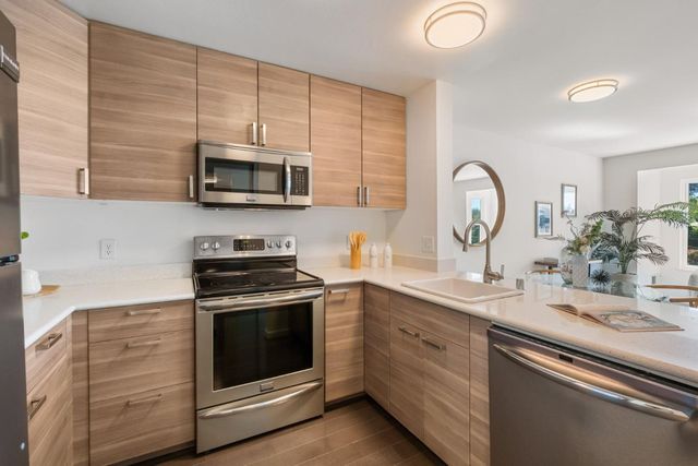 2250 24th Street 330, San Francisco, CA 94107