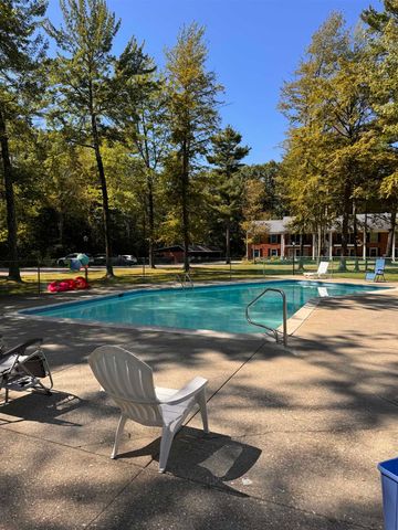 100 Kennedy Dr Apt 59, South Burlington, VT 05403