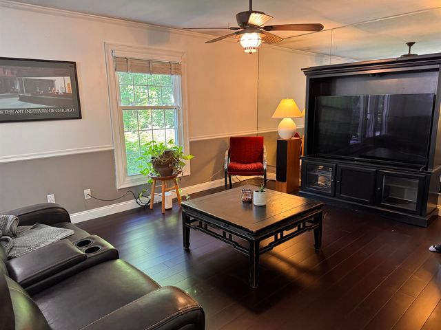 100 Kennedy Dr Apt 59, South Burlington, VT 05403