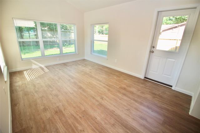 409 Morningside Drive, Friendswood, TX 77546