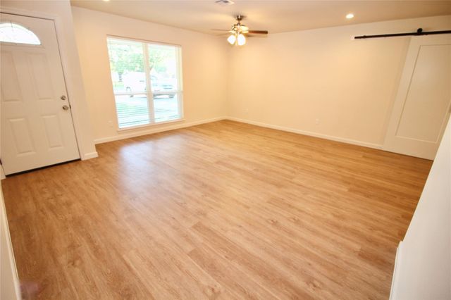 409 Morningside Drive, Friendswood, TX 77546
