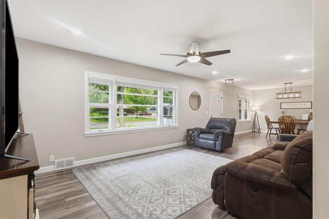 3110 Alameda Street, Cedar Falls, IA 50613