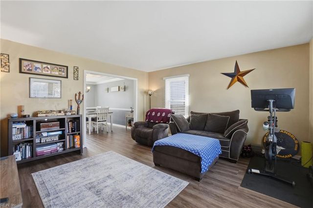 3721 Lilac DR, Portsmouth, VA 23703