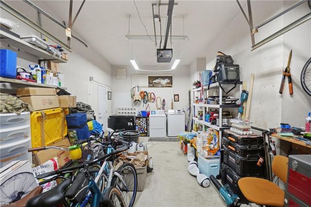 3721 Lilac DR, Portsmouth, VA 23703