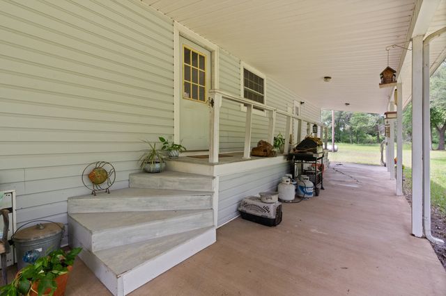 9547 County Rd 346, Terrell, TX 75161