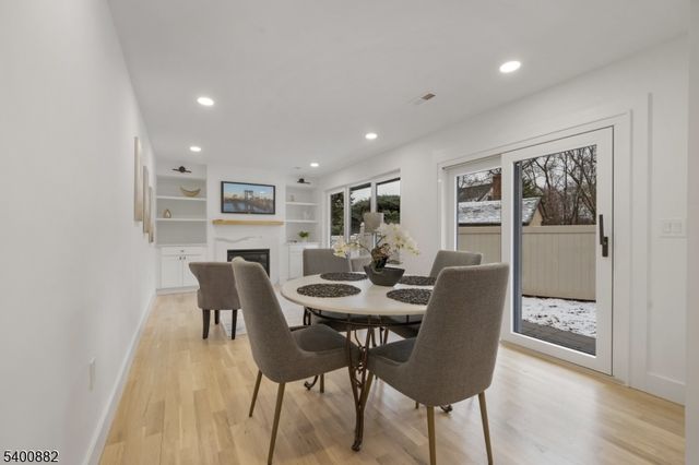 860 Lakeside Dr, Rahway City, NJ 07065