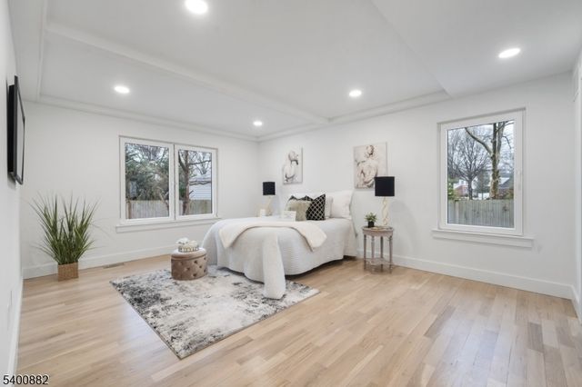 860 Lakeside Dr, Rahway City, NJ 07065