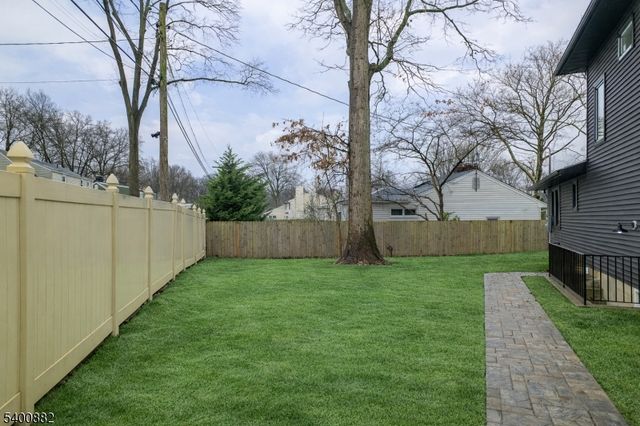 860 Lakeside Dr, Rahway City, NJ 07065