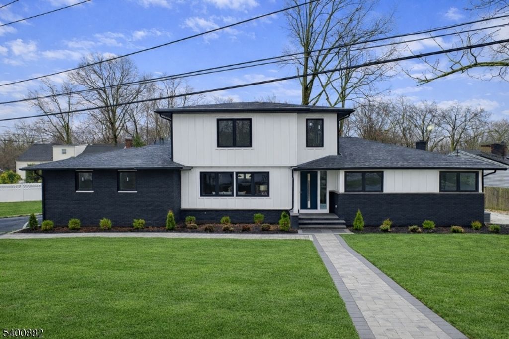 860 Lakeside Dr, Rahway City, NJ 07065