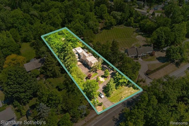30650 Lahser Road, Beverly Hills, MI 48025