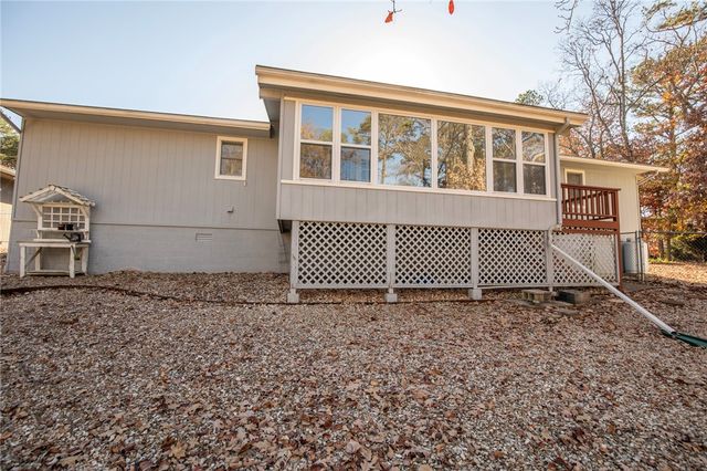 12 Deddington Drive, Bella Vista, AR 72714