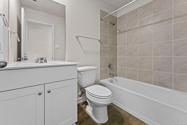 5621 Hartley Home, San Antonio, TX 78245