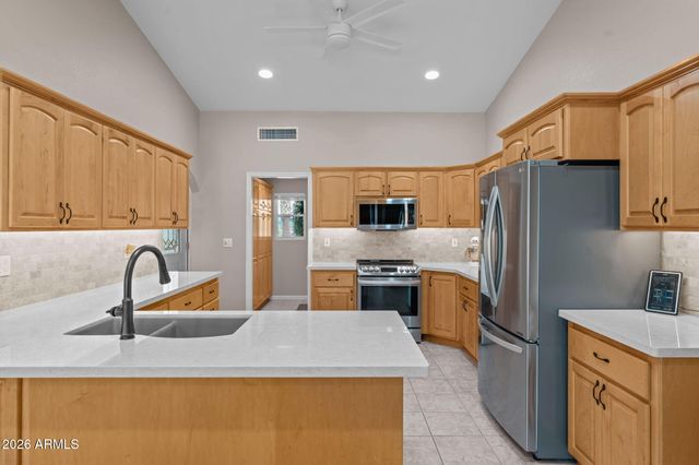 405 N PARADISE Lane, Wickenburg, AZ 85390