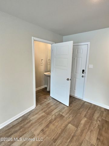 2008 Napoleon Street, Ocean Springs, MS 39564