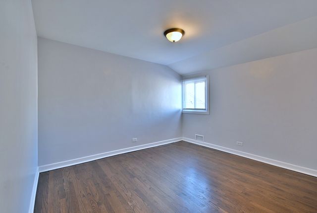 7142 N Keating Avenue, Lincolnwood, IL 60712